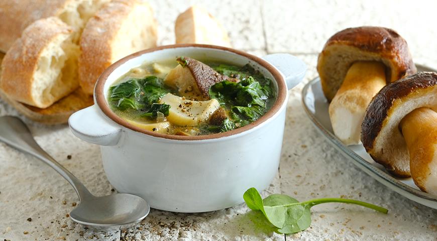 Spinach and Mushroom Soup from Veneto