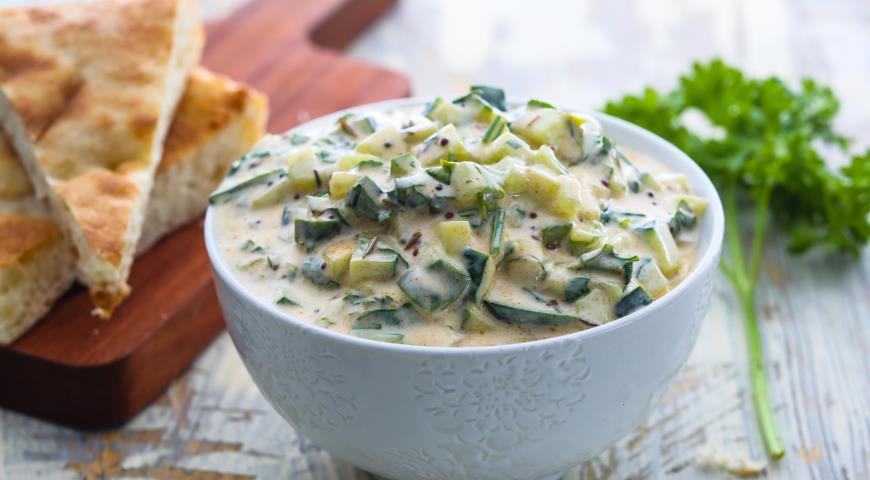 Raita with cucumbers